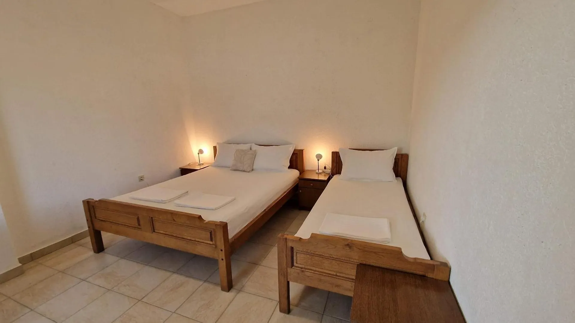 Apartmani Kod Barbe Vir 0*,