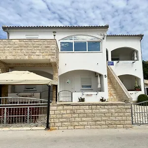  Apartman Kristina